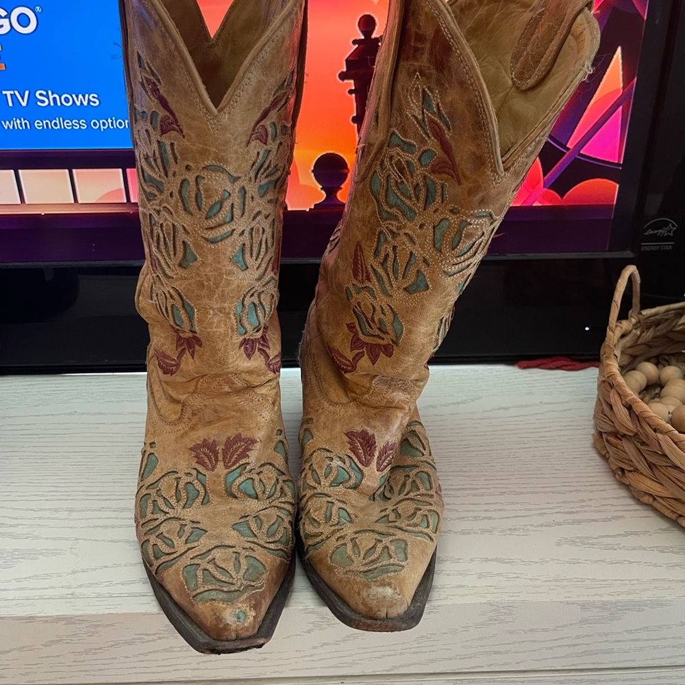 Corral Tan and Teal Heeled Boots